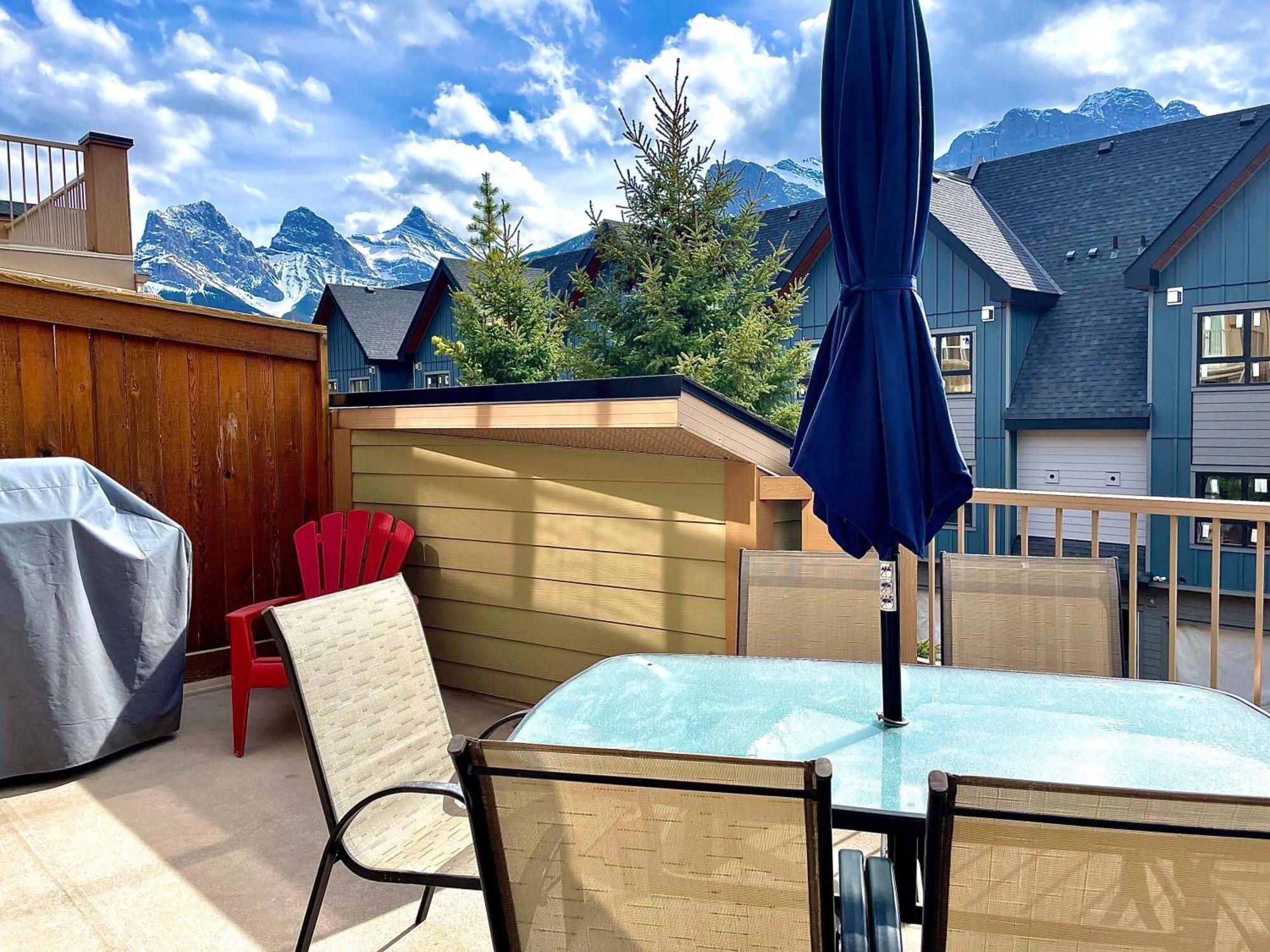 Fire Mountain Lodge Canmore Exterior photo